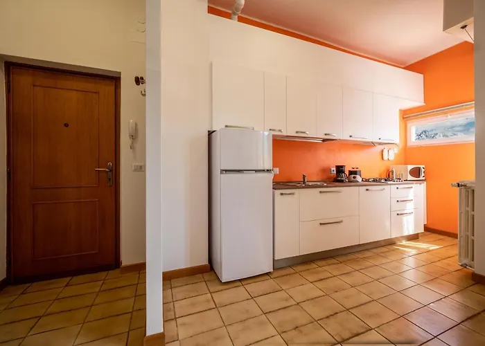 Apartament Lakeside With Balcony And View - Larihome A23 Gravedona