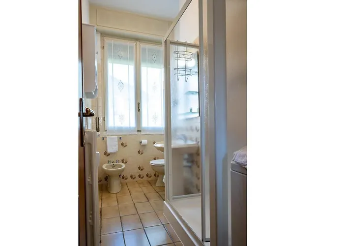 Lakeside With Balcony And View - Larihome A23 Apartament