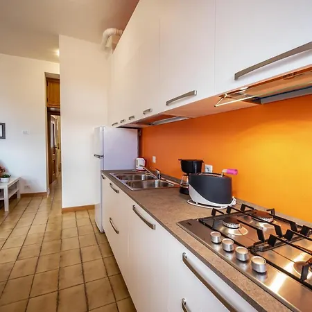 Appartement Lakeside With Balcony And View - Larihome A23 *