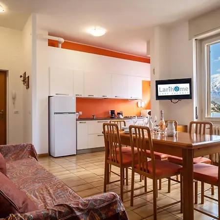 Appartement Lakeside With Balcony And View - Larihome A23 *