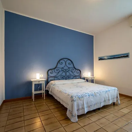 Lakeside With Balcony And View - Larihome A23 Apartament